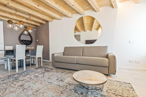 Luxury & Charming Piazzetta San Giorgio Apartments
