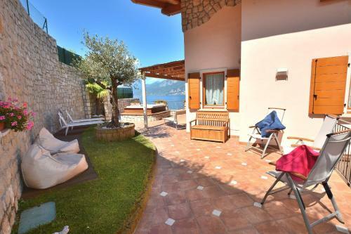 Paradise Apartment With Jacuzzi Lake View