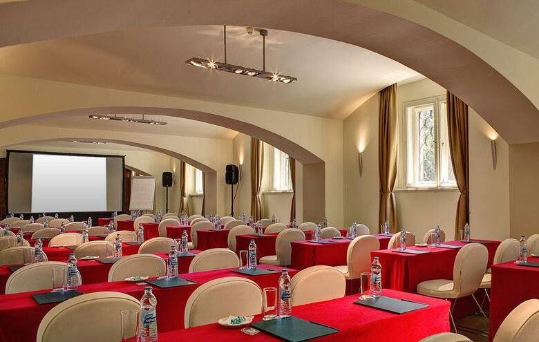 Hotel NH Collection Carlo IV