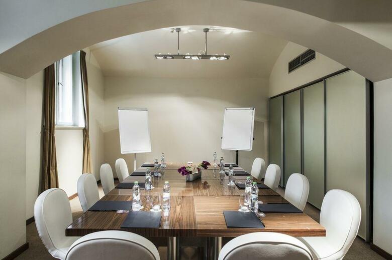 Hotel NH Collection Carlo IV