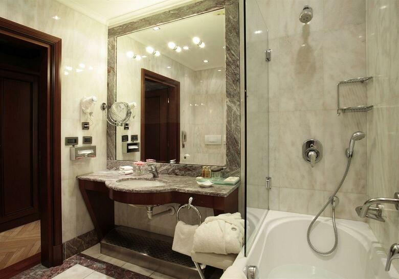 Hotel NH Collection Carlo IV