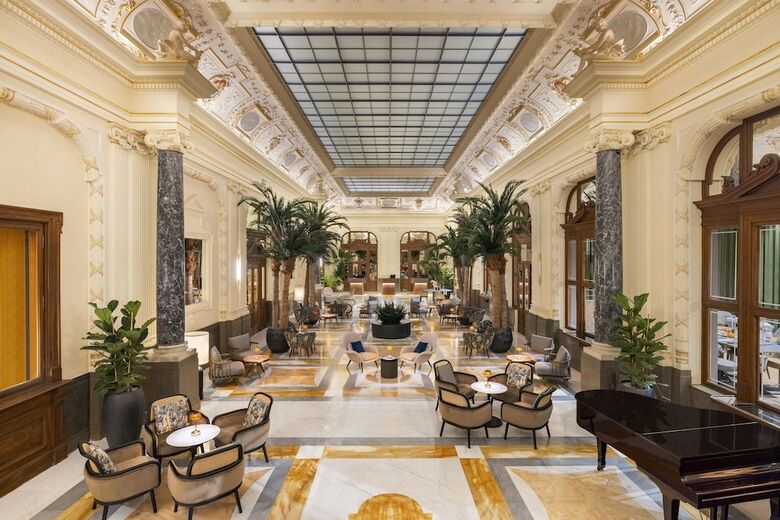 Hotel NH Collection Carlo IV