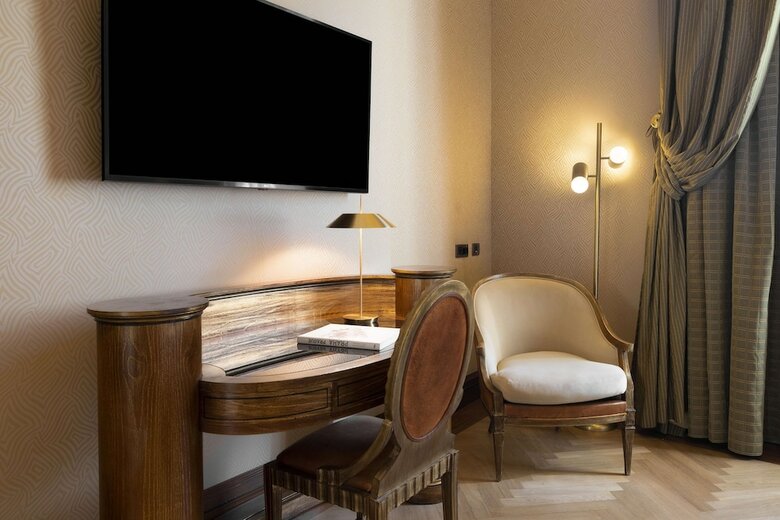 Hotel NH Collection Carlo IV