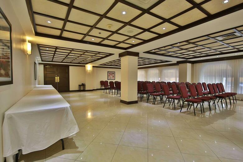 Best Western Montreal Downtown- Hotel Europa
