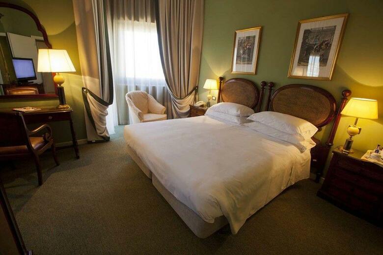 Palace Hotel