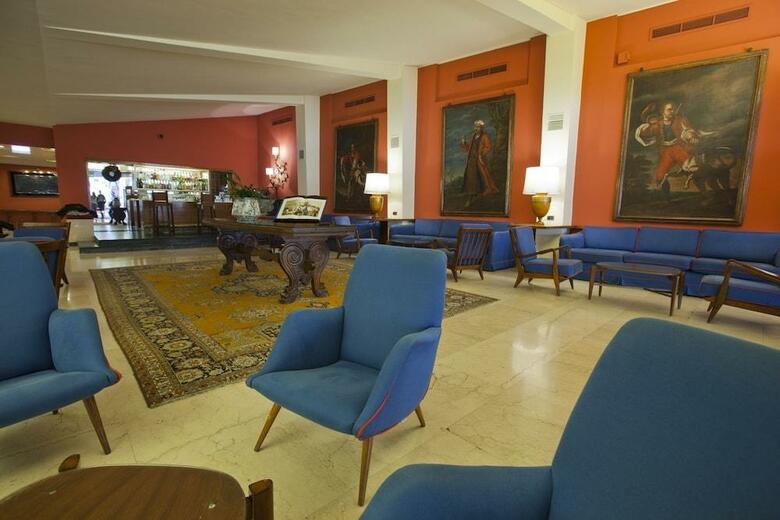 Palace Hotel