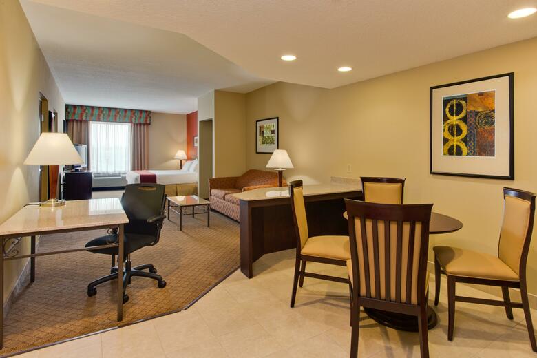 Holiday Inn Express Hotel & Suites Oldsmar