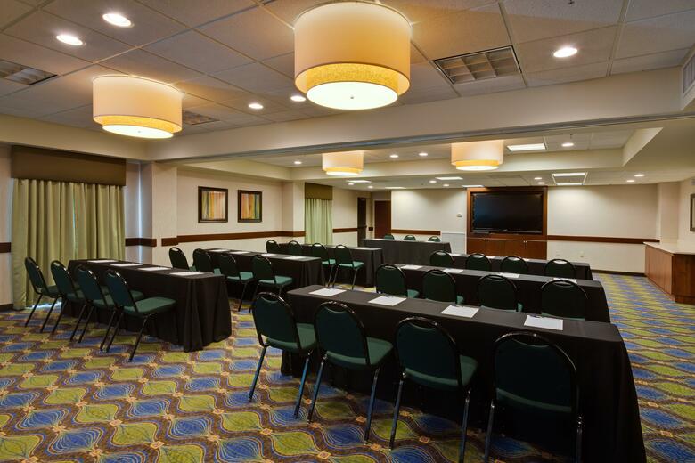 Holiday Inn Express Hotel & Suites Oldsmar