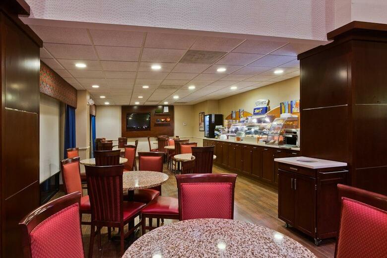 Holiday Inn Express Hotel & Suites Oldsmar