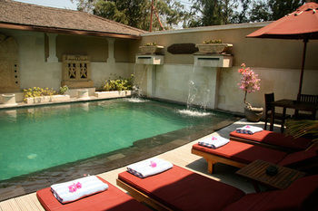 Hotel The Beach House Resort