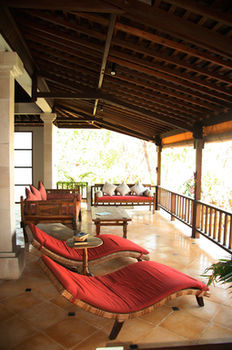 Hotel The Beach House Resort