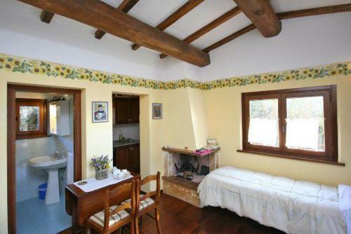 Osteria Di Ramazzano Apartment Sleeps 2 Pool