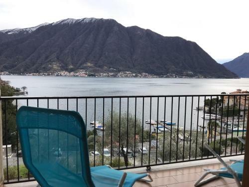 Big Apartment With Lake View And Three Bedrooms