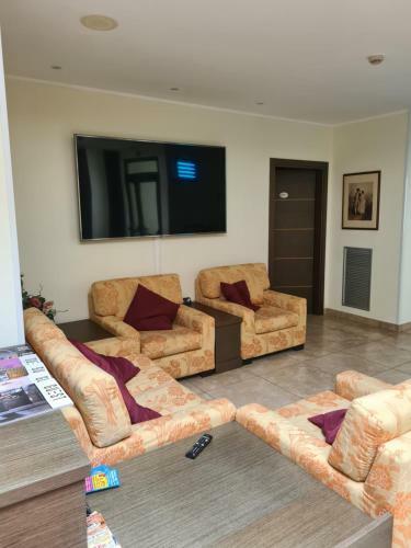 Elysium Hotel Raya