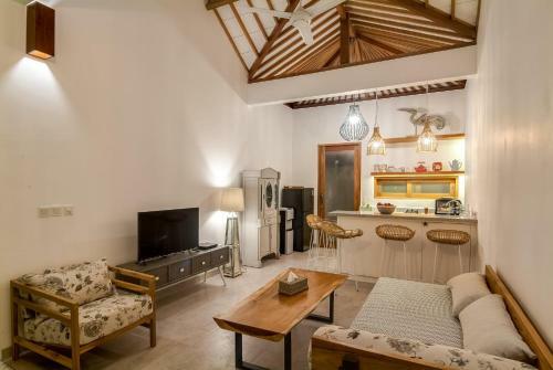 Coral Flora Villa Beach Front