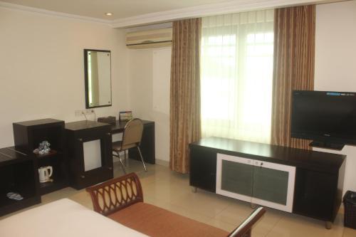 Manise Hotel