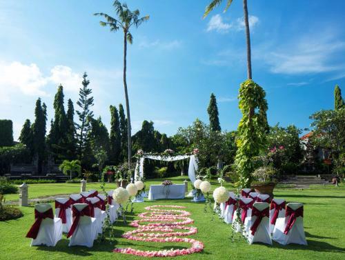 Hotel White Rose Kuta Resort, Villas & Spa