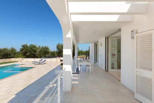 Specchiolla Villa Sleeps 6 Pool Air Con
