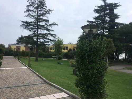 Splendid Apartment In Padenghe Sul Garda Bs With Garden