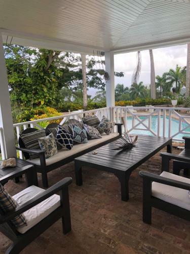 Impeccable 3-bed Villa In Montego Bay