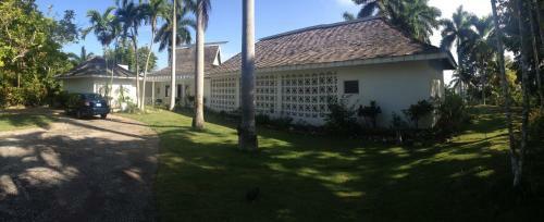 Impeccable 3-bed Villa In Montego Bay