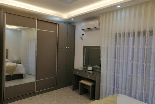 Amazing One Bedroom Apartment In Amman Elwebdah 2