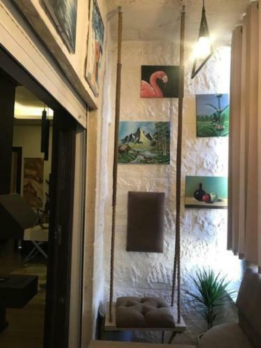 Charming 2-bed Apartment In Amman