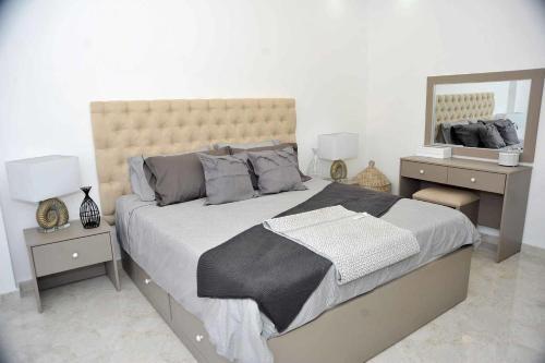 Amazing One Bedroom Apartment In Amman Elwebdah 7