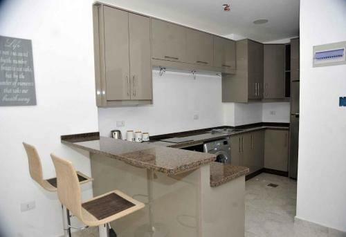 Amazing One Bedroom Apartment In Amman Elwebdah 4