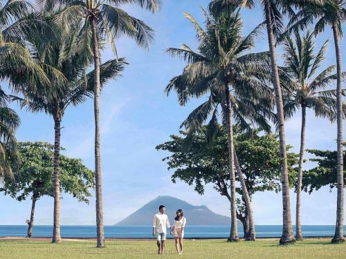 Hotel Manado Tateli Beach Resort