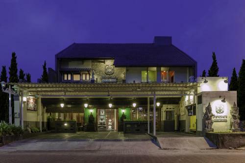 Hostal Dhanesvara Holistic Unique Homestay