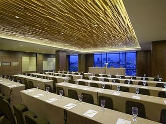 Hotel Santika Pandegiling - Surabaya