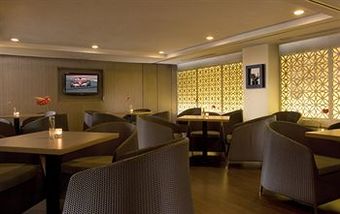 Hotel Santika Pandegiling - Surabaya