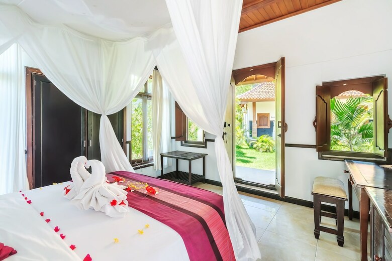 Hotel Adi Assri Beach Resorts And Spa