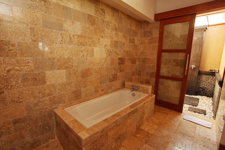Hotel Adi Assri Beach Resorts And Spa