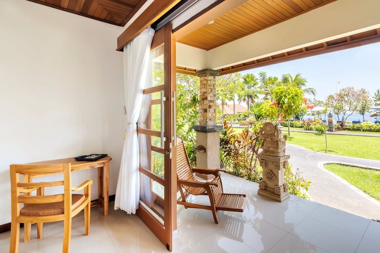 Hotel Adi Assri Beach Resorts And Spa