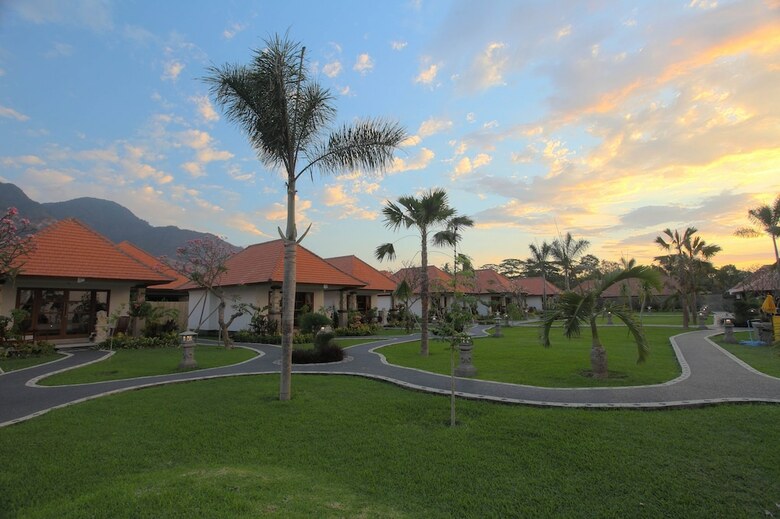 Hotel Adi Assri Beach Resorts And Spa
