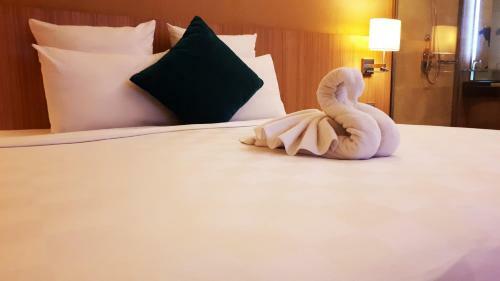Novotel Surabaya Hotel
