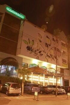 Grand Kalimas Hotel