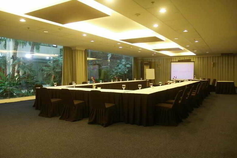 Aston Tropicana Hotel Bandung