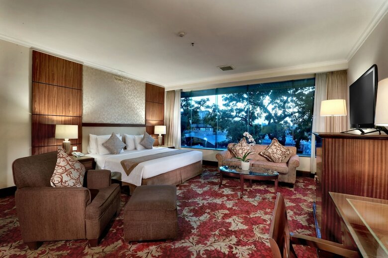 Aston Tropicana Hotel Bandung