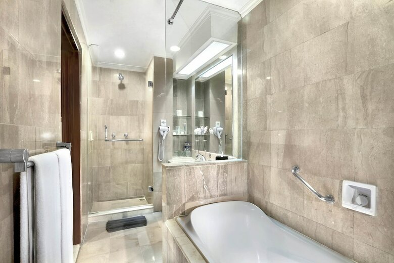 Aston Tropicana Hotel Bandung