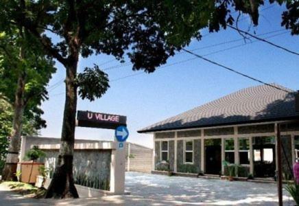 U Village Hotel And Villa