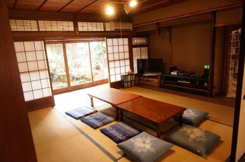 Hostal Guesthouse Obama21:00