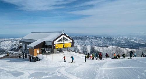 Nozawa Gondola Apartments