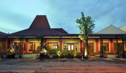 Hostal Maharani Guest House