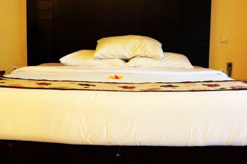 Hotel Taman Tirta Ayu Pool And Mansion