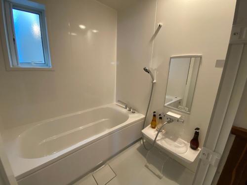 Maeda Beach Hotel - Vacation Stay 84468