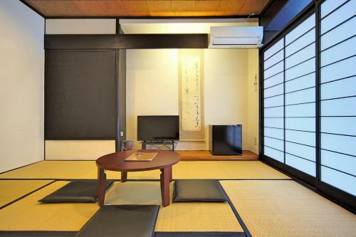 Albergue Setouchi Mangetsuso