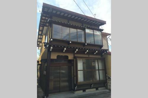 Hida House